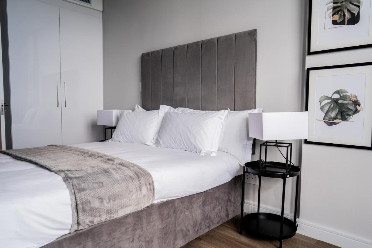 Reserved Suites Illovo 约翰内斯堡 外观 照片