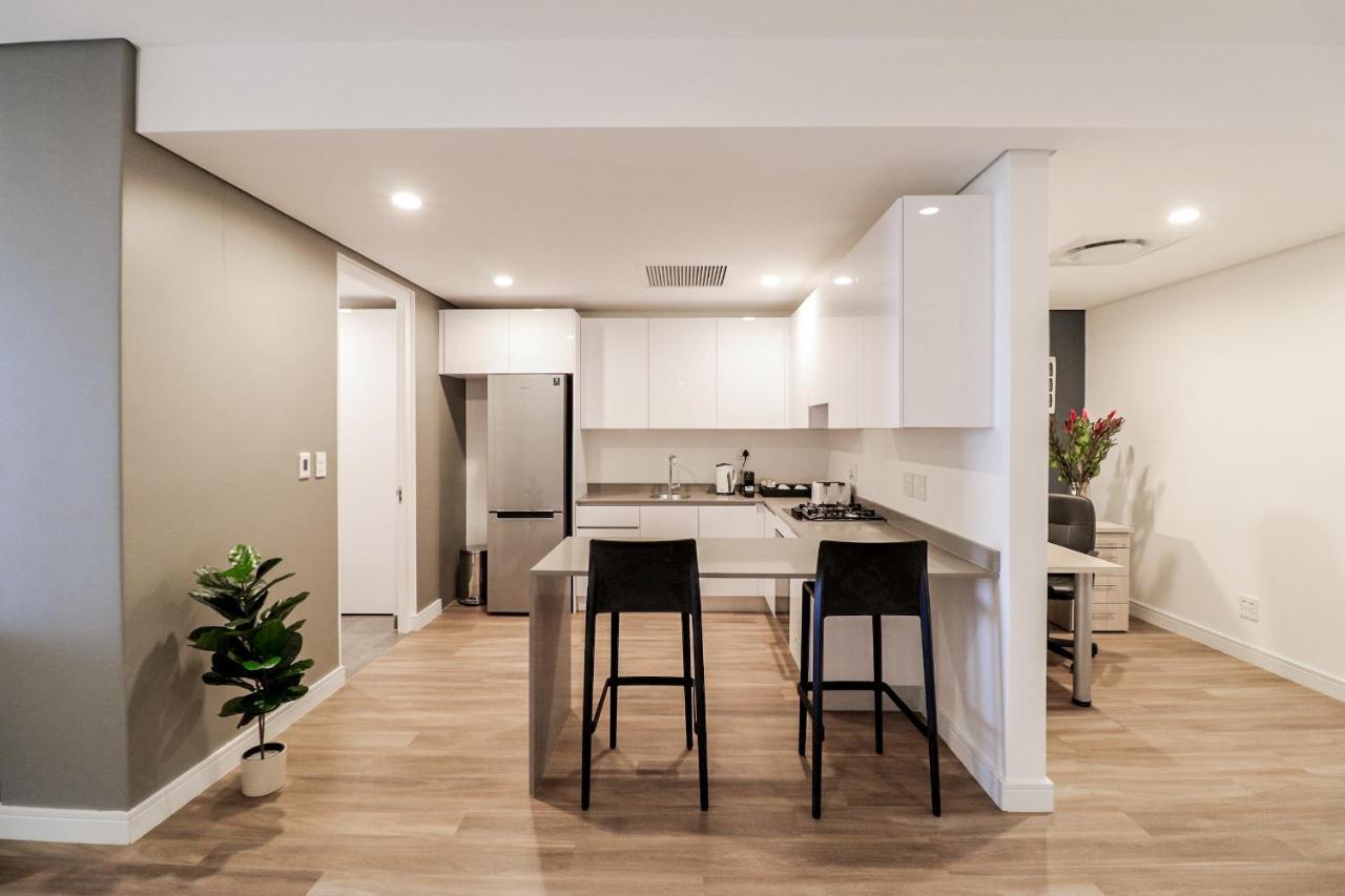 Reserved Suites Illovo 约翰内斯堡 外观 照片