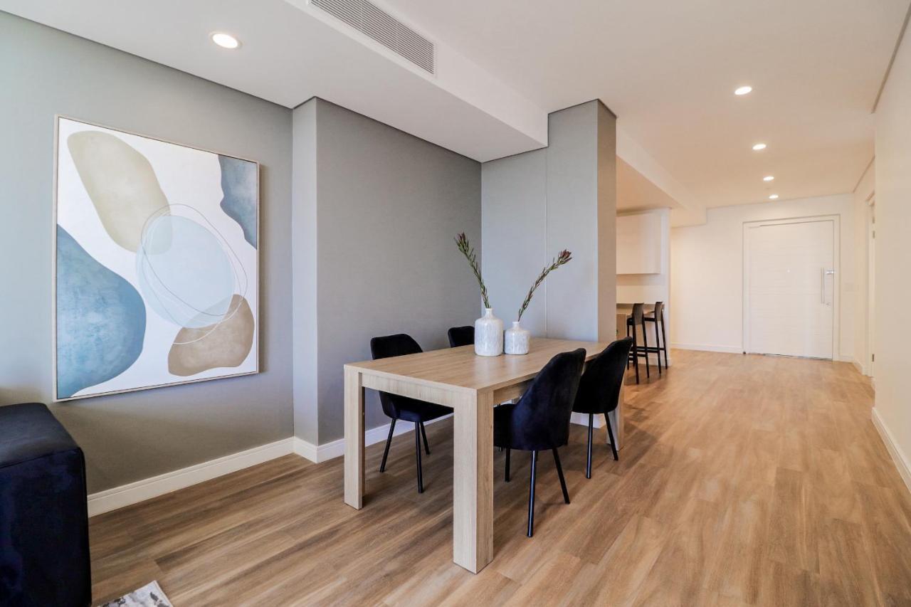 Reserved Suites Illovo 约翰内斯堡 外观 照片