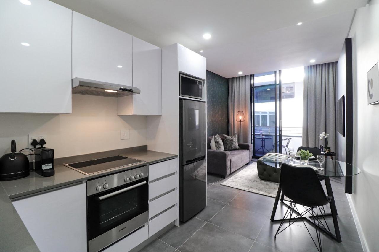 Reserved Suites Illovo 约翰内斯堡 外观 照片