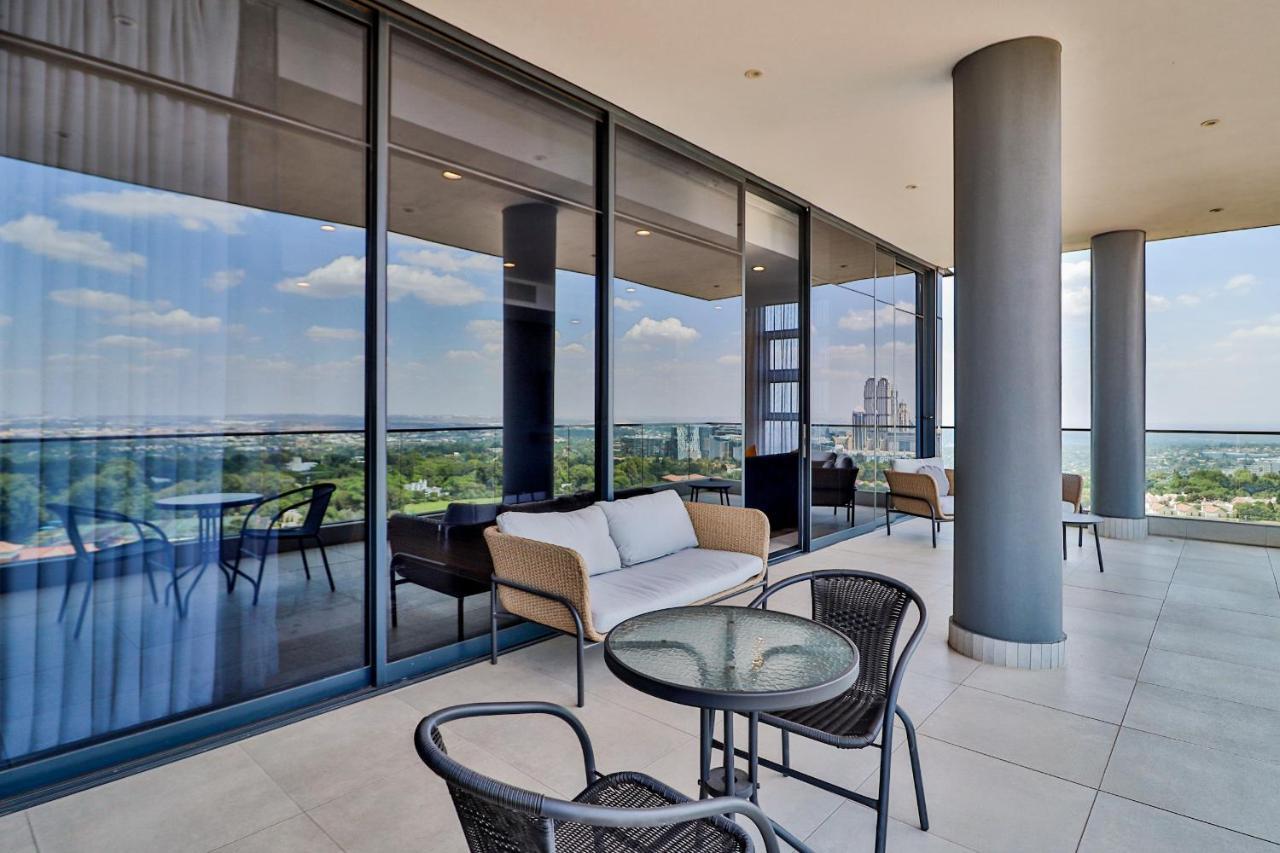 Reserved Suites Illovo 约翰内斯堡 外观 照片